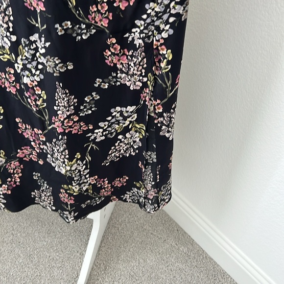 Stone Cold Fox Nicholson midi off-shoulder silk dress in floral print - Picture 9 of 13